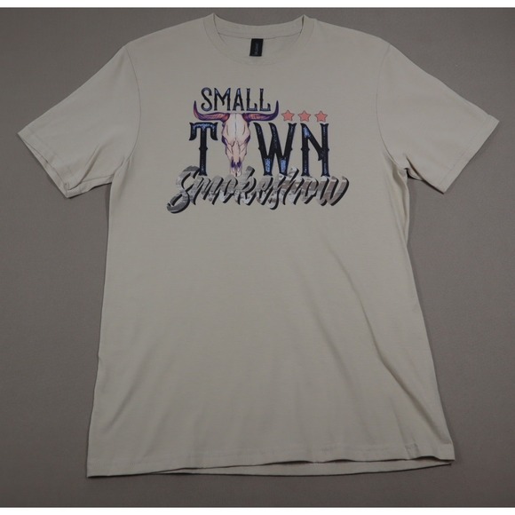 Women's Small Town‎ Smokeshow Graphic Tee - Size M - Picture 1 of 5